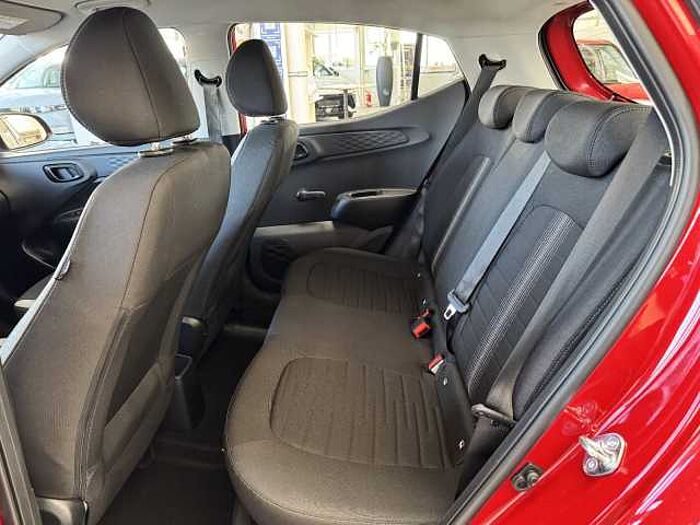 Hyundai i10 , Navi, Rückfahrkamera