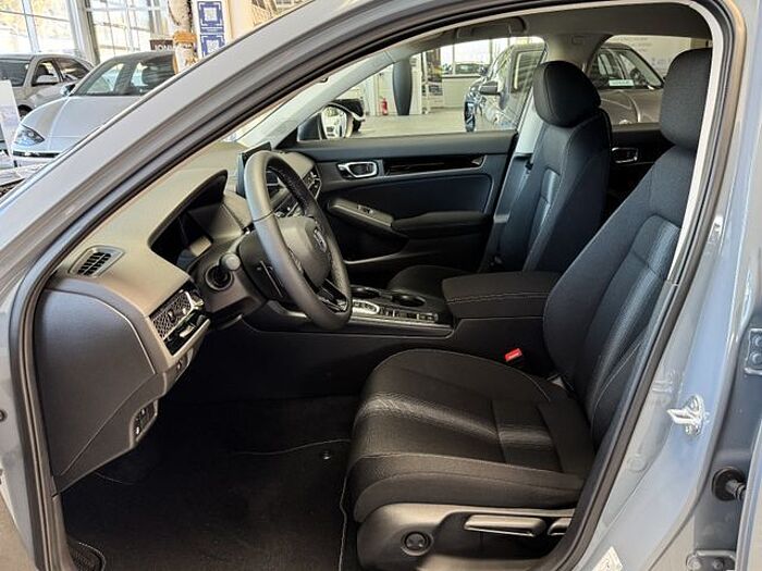 Honda Civic Lim. 5-trg. e:HEV Elegance, Navi