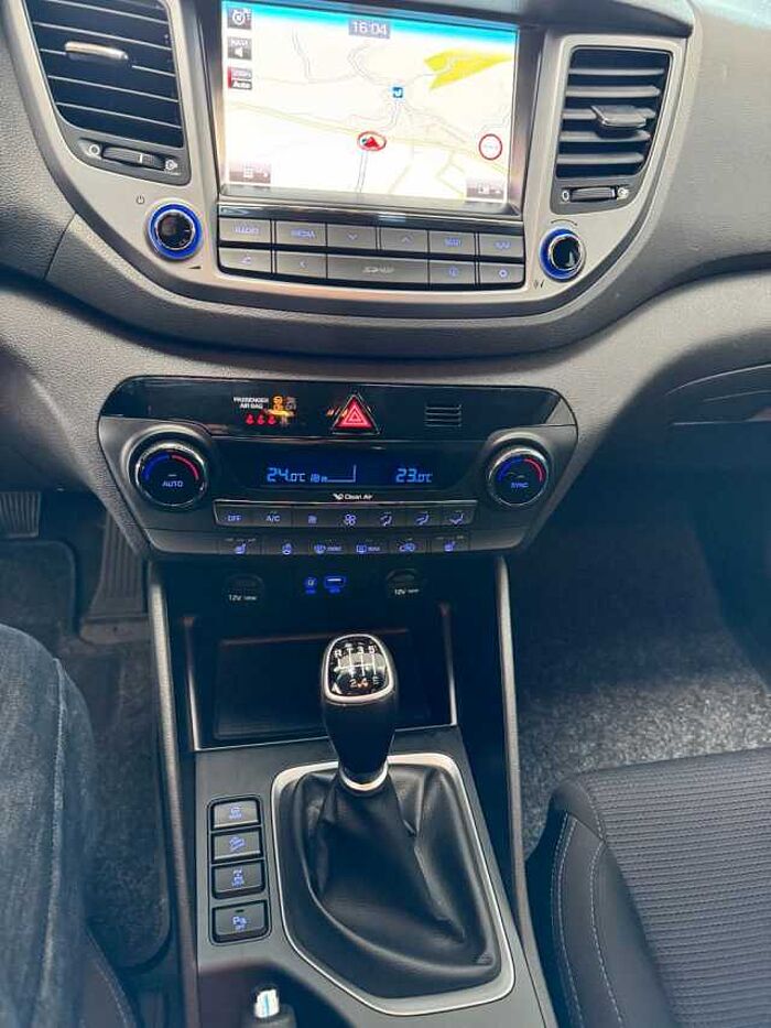 Hyundai Tucson Intro Edition 4WD, Navi