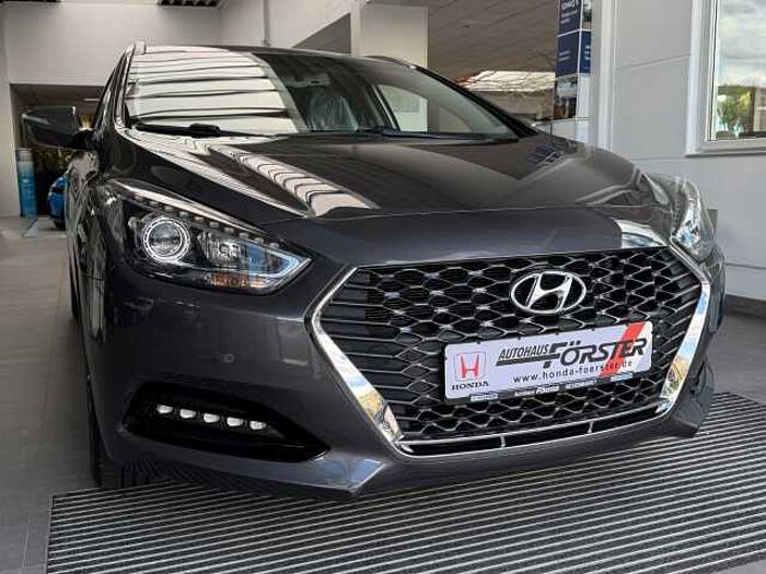 Hyundai i40 cw blue Space, Navi