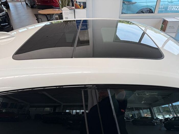 Honda Civic Lim. 5-trg. e:HEV Advance, MJ 2026, Navi