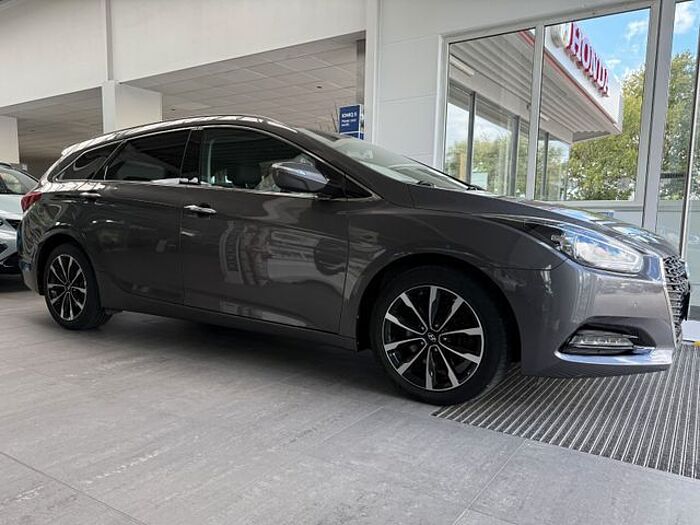 Hyundai i40 cw blue Space, Navi