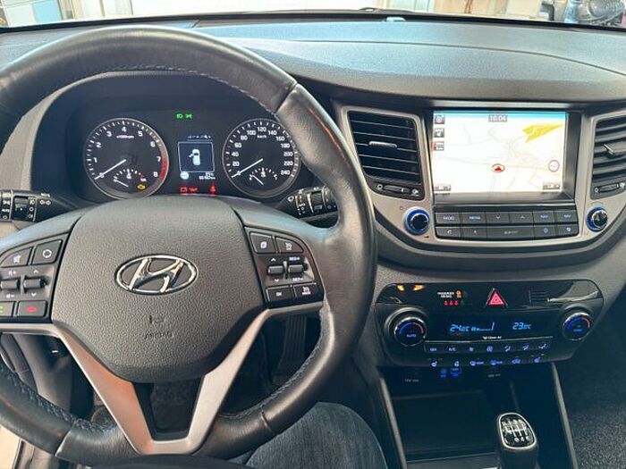 Hyundai Tucson Intro Edition 4WD, Navi