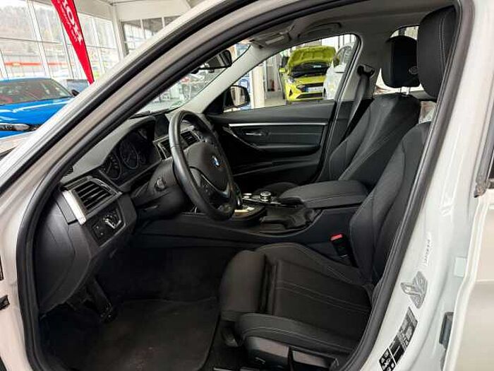 BMW 320 3er - 320 d xDrive Sport Line